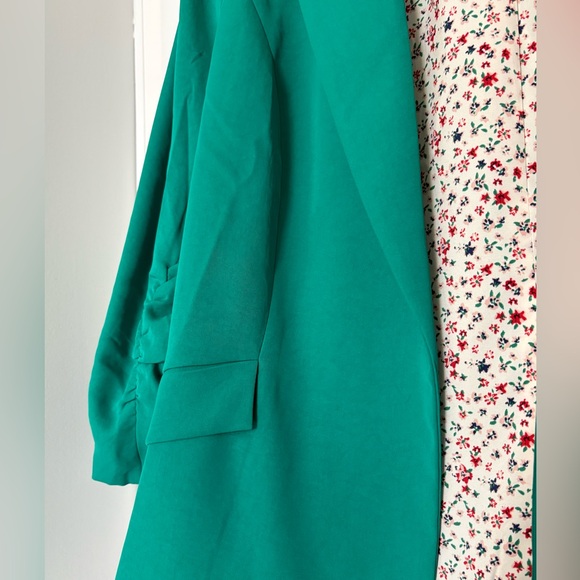 Skies Are Blue Green Blazer - Picture 2 of 7